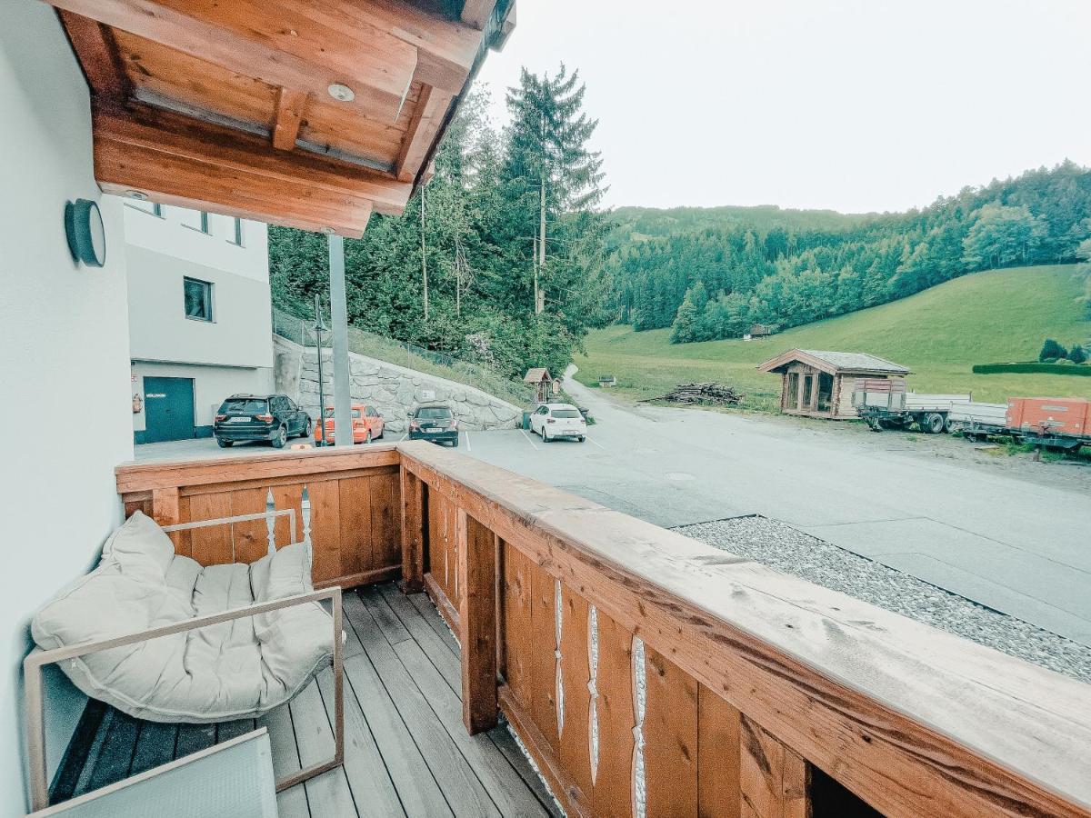 Oldwood Chalet - Balcony & Car Park By Alpenluxus Appartements Fügen Exteriér fotografie