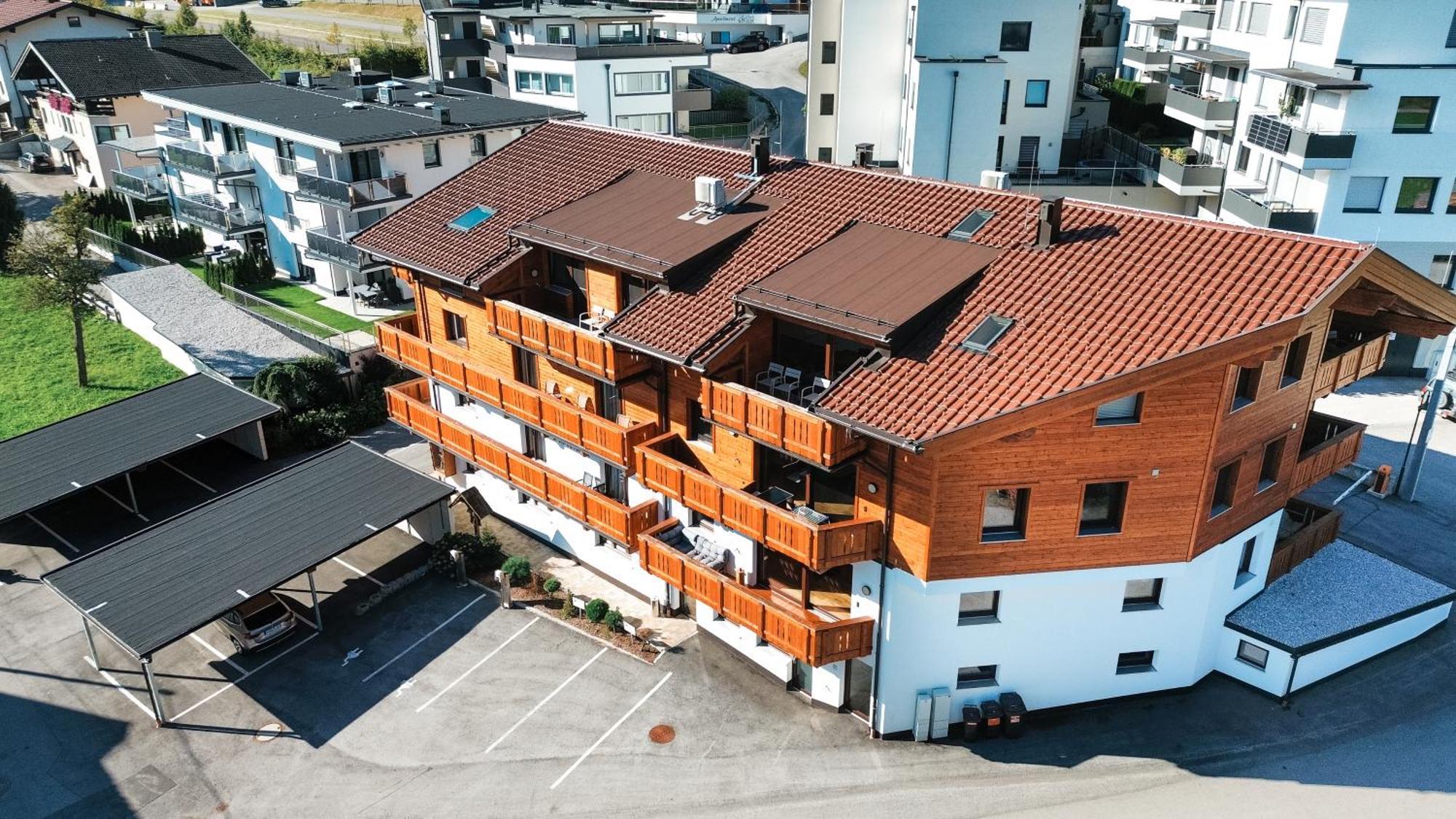 Oldwood Chalet - Balcony & Car Park By Alpenluxus Appartements Fügen Exteriér fotografie